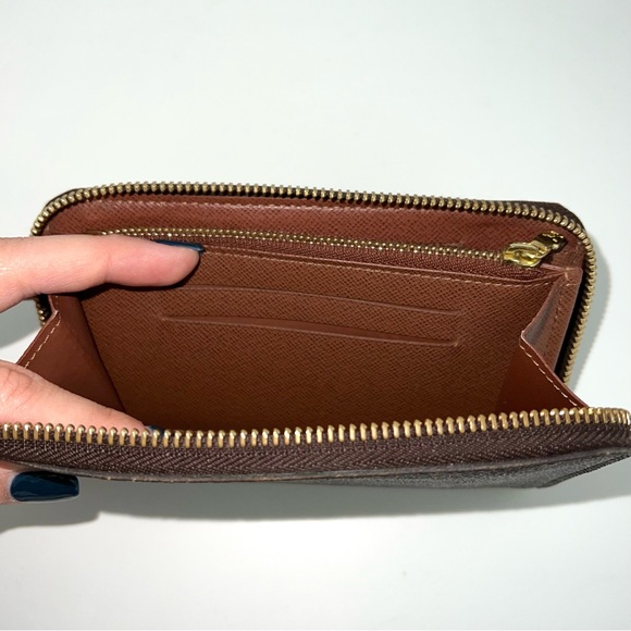 Louis Vuitton Zippy Wallet - Picture 6 of 9